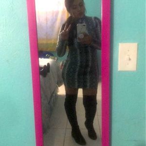 Snake print long sleeve dress